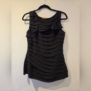 Tory Burch Navy Tiered Bow Top Size 6